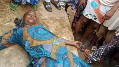 Lady Beaten To Death By Angry Mob For Allegedly Kidnapping A Baby